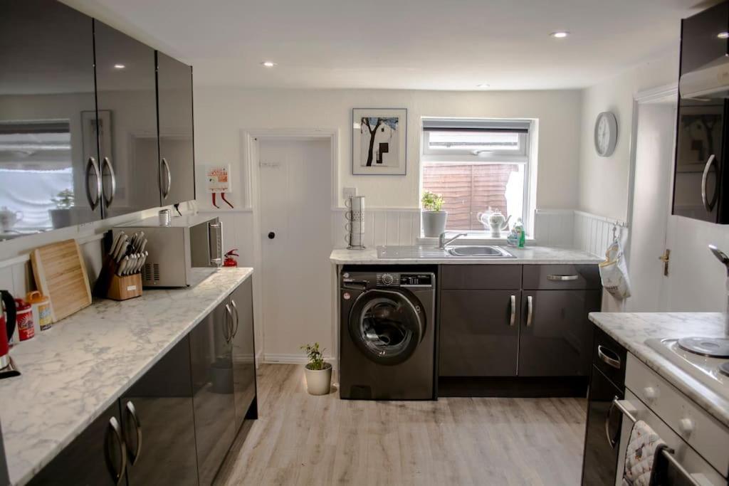 Lovely 3 Bed House In The Heart Of Cheltenham Zewnętrze zdjęcie